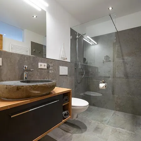 Hinterlehen * אבן אים פונגאו